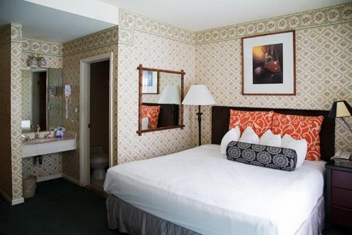 Marina Inn image 9